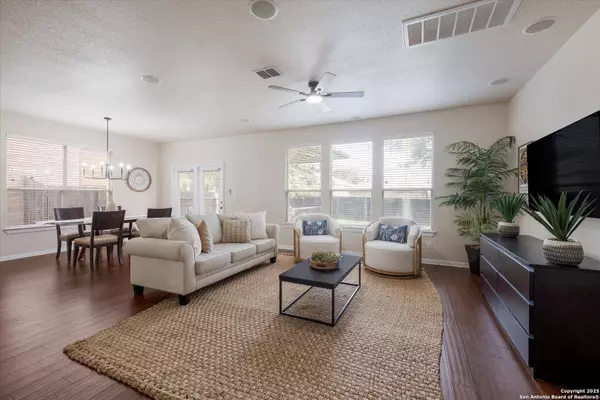 8111 Jalane Park, San Antonio, TX 78255