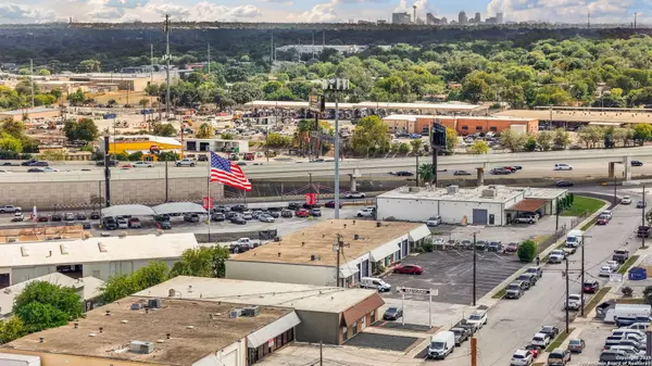 8402 Speedway Dr, San Antonio, TX 78230