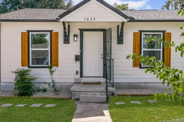 1634 Ridgewood Court, San Antonio, TX 78201
