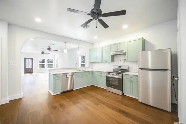 710 20th Street, Hondo, TX 78861