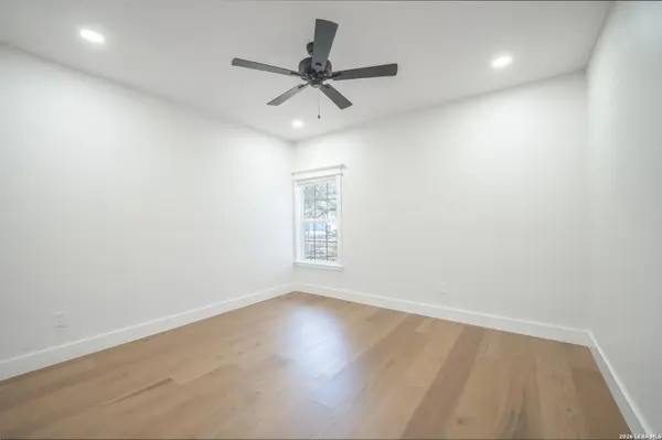 710 20th Street, Hondo, TX 78861
