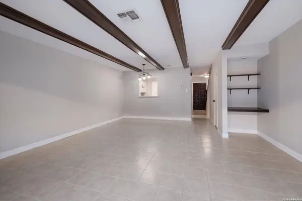 11303 Vance Jackson UNIT H3, San Antonio, TX 78230