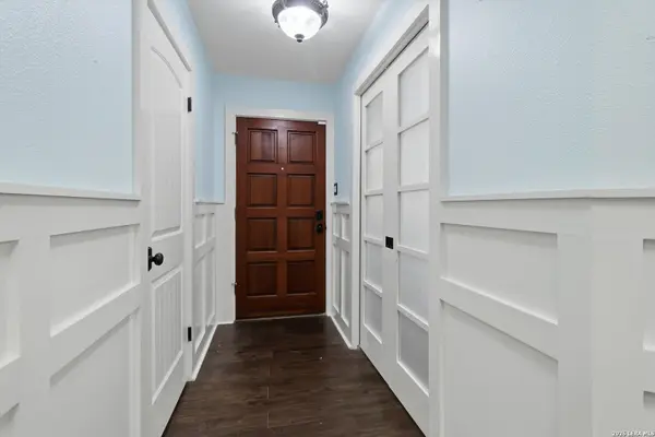 118 William Classen, Hollywood Park, TX 78232