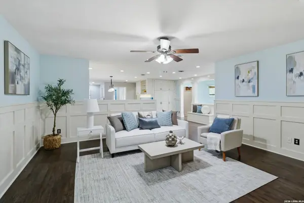 118 William Classen, Hollywood Park, TX 78232
