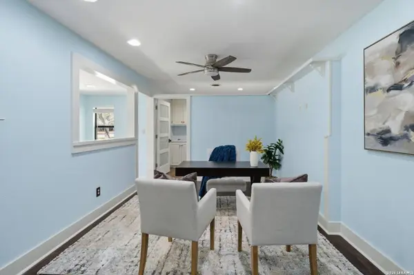 118 William Classen, Hollywood Park, TX 78232
