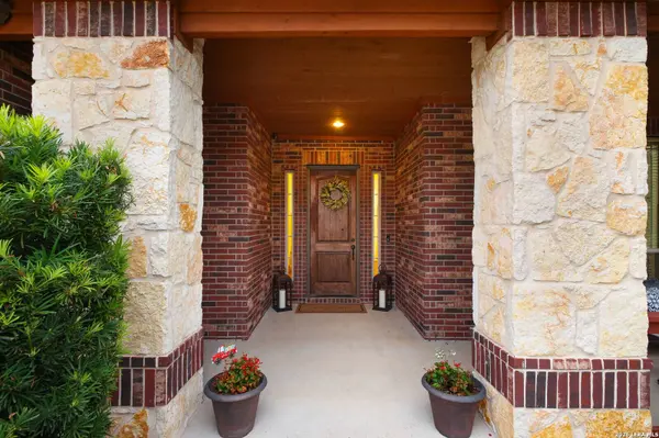 24006 Alpine Ldg, San Antonio, TX 78258