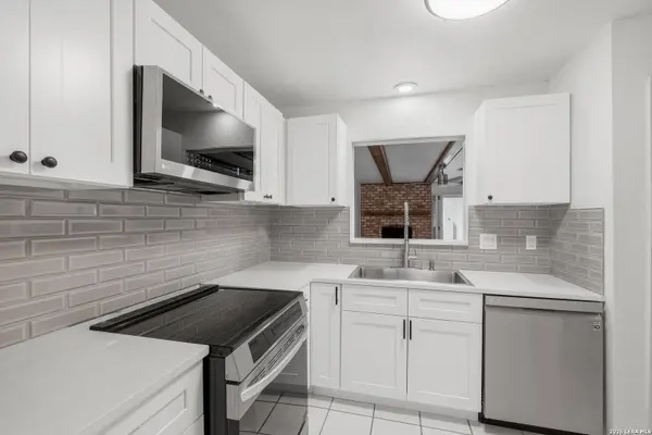 11303 Vance Jackson UNIT H2, San Antonio, TX 78230