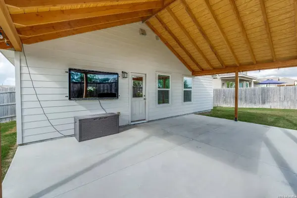 10535 Hammock Hill, Converse, TX 78109