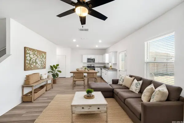 5639 PEARL MDW, Converse, TX 78109