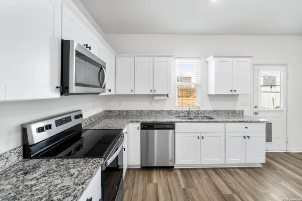 5639 PEARL MDW, Converse, TX 78109