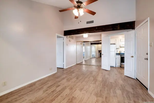 8655 Datapoint UNIT 210B, San Antonio, TX 78229