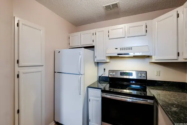 8655 Datapoint UNIT 210B, San Antonio, TX 78229