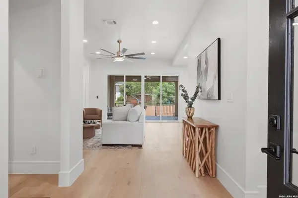 1714 JUNCTION RDG, San Antonio, TX 78248