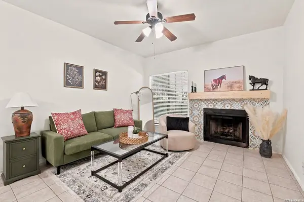 8611 Datapoint UNIT 21, San Antonio, TX 78229