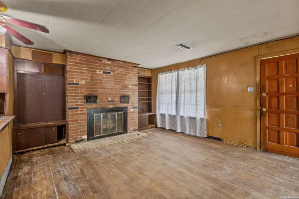 607 ROCKWELL BLVD, San Antonio, TX 78224