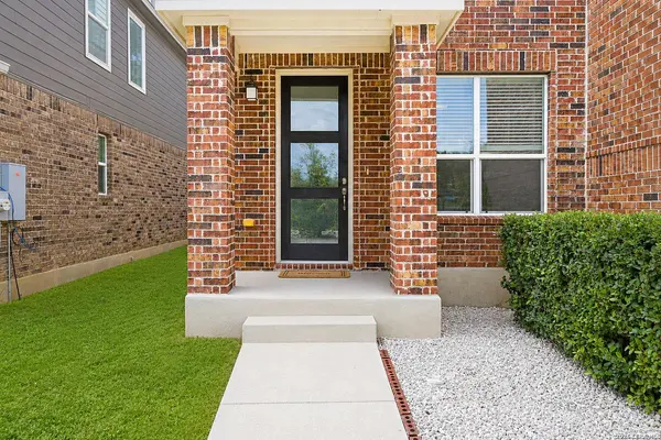 7831 San Mirienda, Boerne, TX 78015