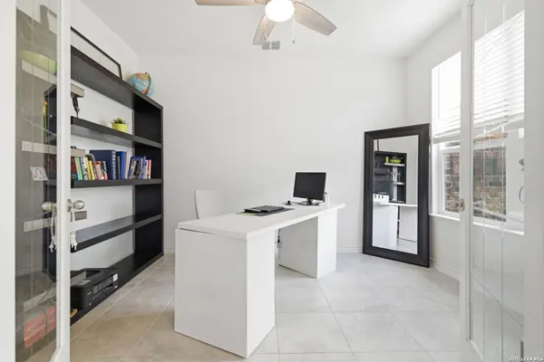 7831 San Mirienda, Boerne, TX 78015