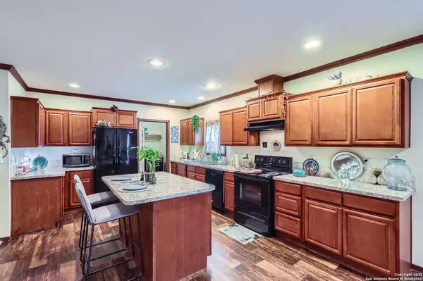 414 Bucks Circle, Converse, TX 78109