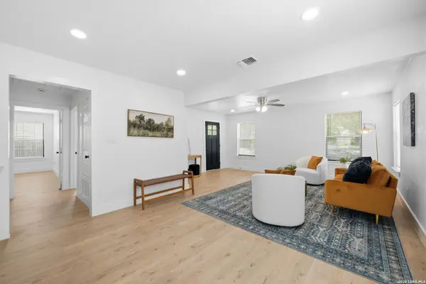 631 W Olmos, San Antonio, TX 78212