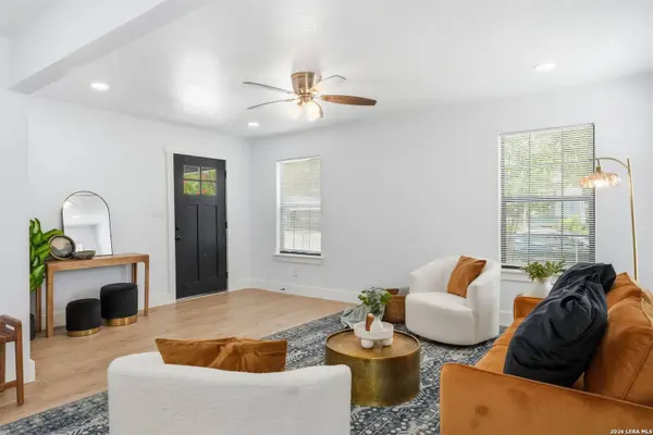 631 W Olmos, San Antonio, TX 78212