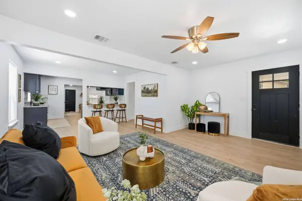 631 W Olmos, San Antonio, TX 78212