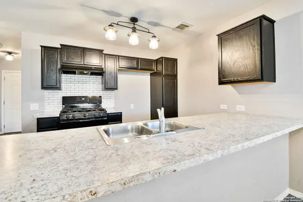 6962 COZY RUN, San Antonio, TX 78218-4481