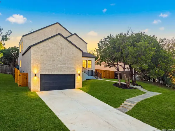 21006 PROMONTORY CIR