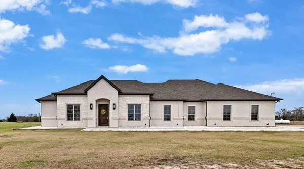 580 County Road 3422, Wills Point, TX 75169