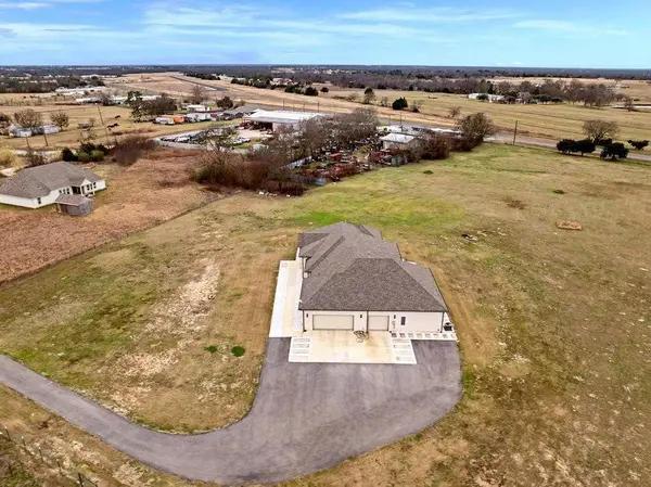 580 County Road 3422, Wills Point, TX 75169