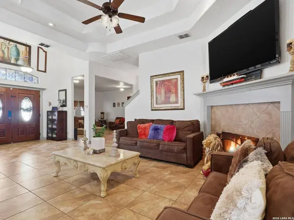 603 Sunshine Meadow, Adkins, TX 78101