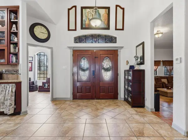 603 Sunshine Meadow, Adkins, TX 78101