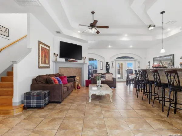 603 Sunshine Meadow, Adkins, TX 78101