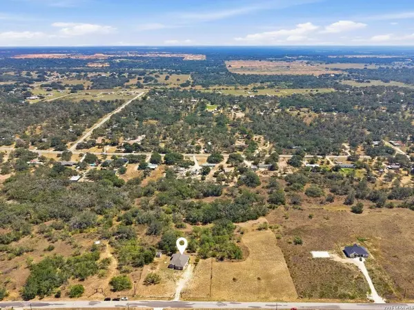 685 Clear Lake Loop, Poteet, TX 78065