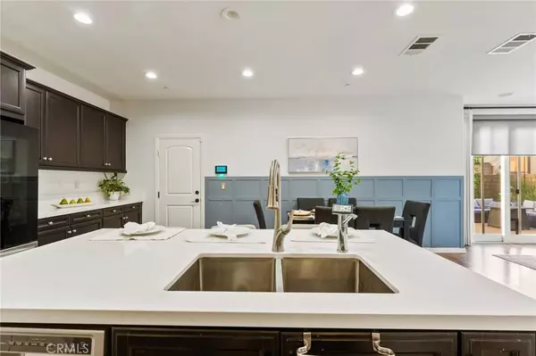 2974 E Walking Beam PL, Brea, CA 92821