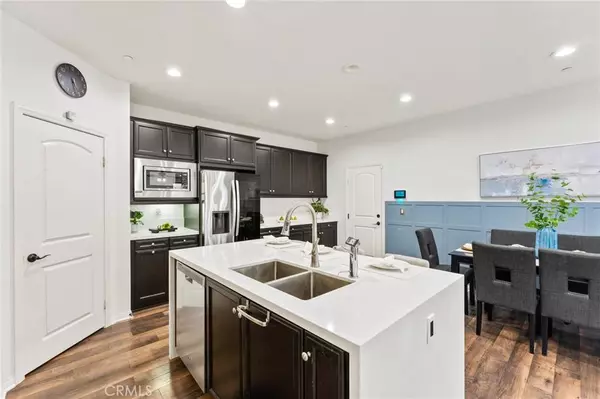 2974 E Walking Beam PL, Brea, CA 92821