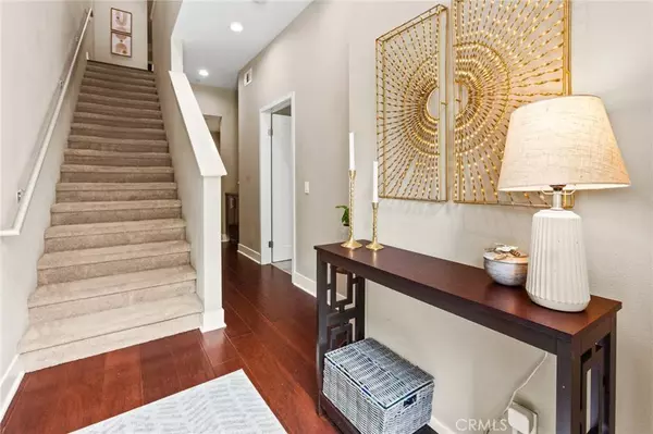 31 Soho, Irvine, CA 92612