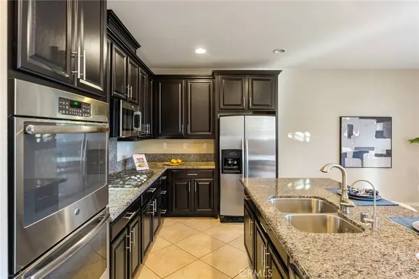 22494 Brightwood PL, Saugus, CA 91350