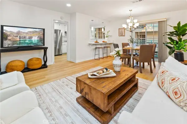 1006 Via Zapata, Riverside, CA 92507