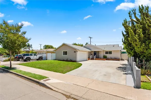 1730 E Redwood, Anaheim, CA 92805
