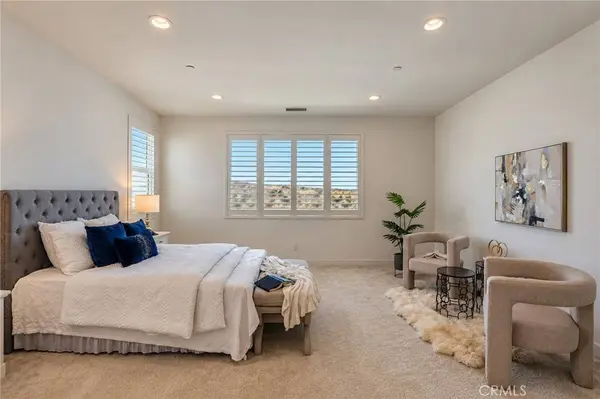 17700 Ridgeline CT, Saugus, CA 91350