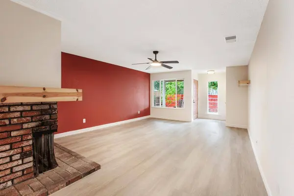 8355 Deville Oaks WAY, Citrus Heights, CA 95621