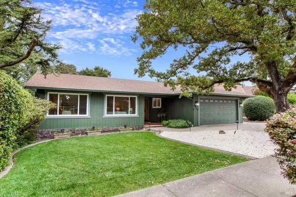 1060 Oakmont CT, Napa, CA 94559