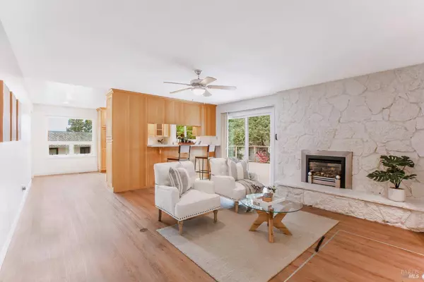 1060 Oakmont CT, Napa, CA 94559