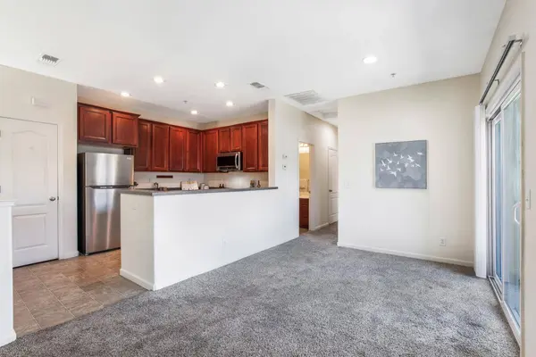 3301 N Park DR #411, Sacramento, CA 95835