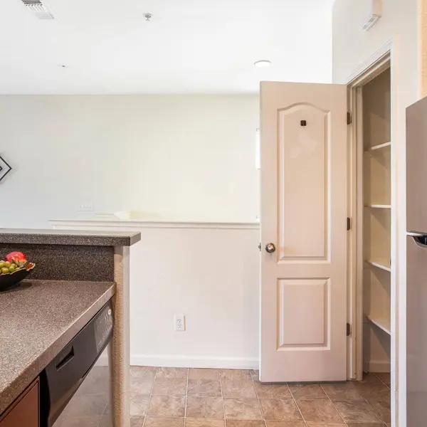 3301 N Park DR #411, Sacramento, CA 95835