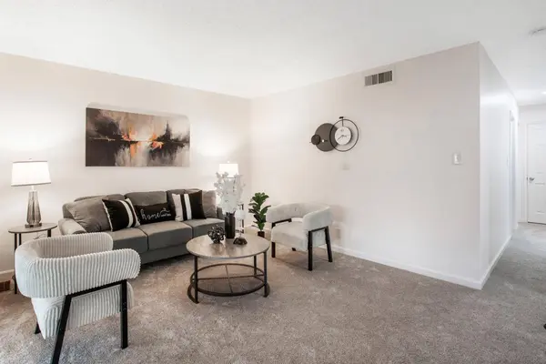 2213 Warrenton DR, Rancho Cordova, CA 95670