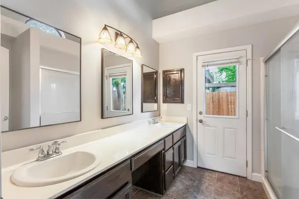 1732 Bridgecreek DR, Sacramento, CA 95833