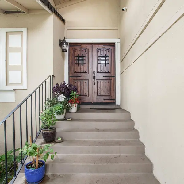 7704 Mcbeth WAY, Sacramento, CA 95828