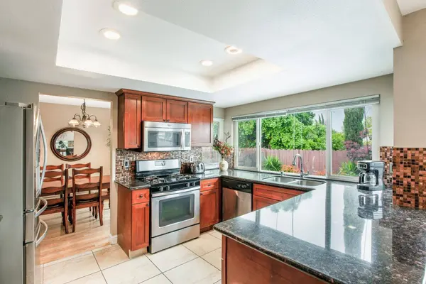7704 Mcbeth WAY, Sacramento, CA 95828