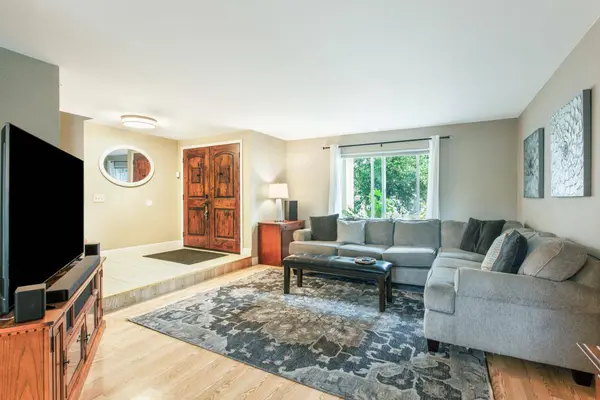7704 Mcbeth WAY, Sacramento, CA 95828